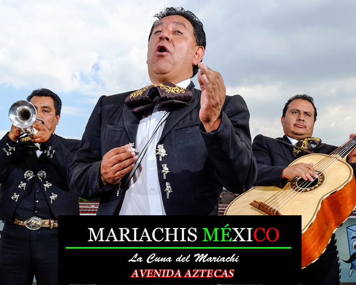 Mariachis en Avenida Aztecas